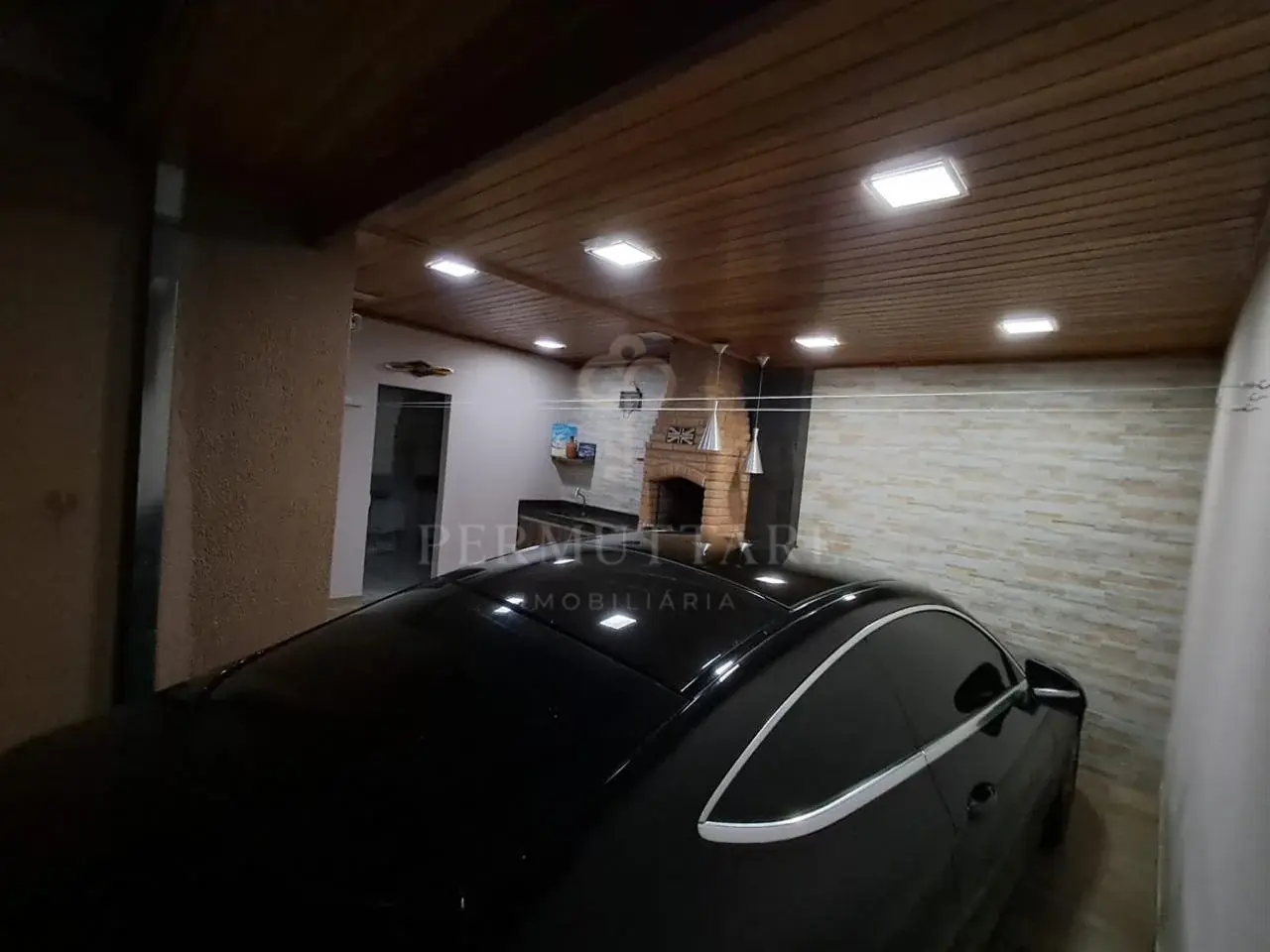 Casa reformada a venda no Condominio Village Córsega. — Miniatura 23