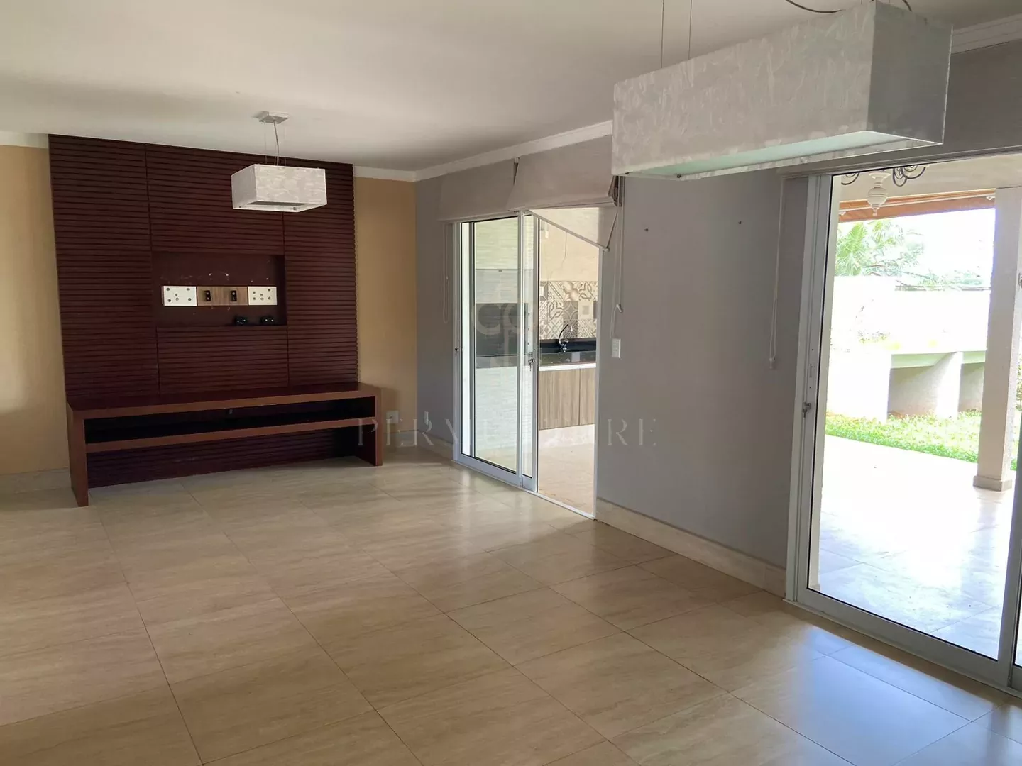 Linda Casa De Condomínio com 3 Quartos Sendo 3 Suites   A Venda No Parque Xangrilá, Em Campinas/SP. — Miniatura 3