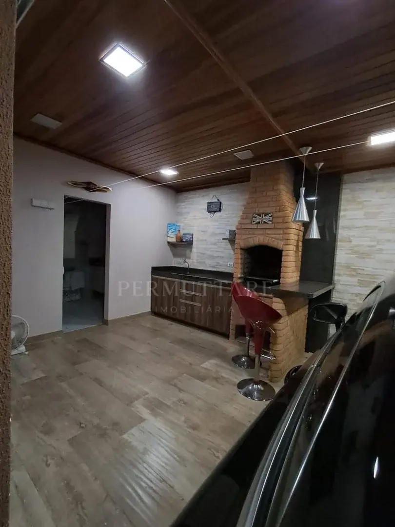 Casa reformada a venda no Condominio Village Córsega. — Miniatura 24