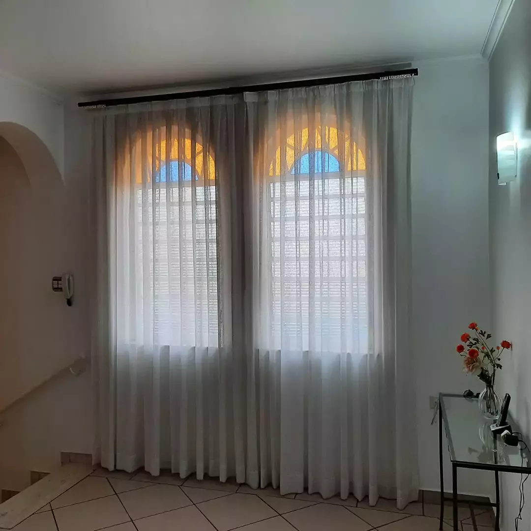 Casa Belissima  Com 4 Quartos Sendo 1 Suite A Venda, No Jardim Proença — Miniatura 4