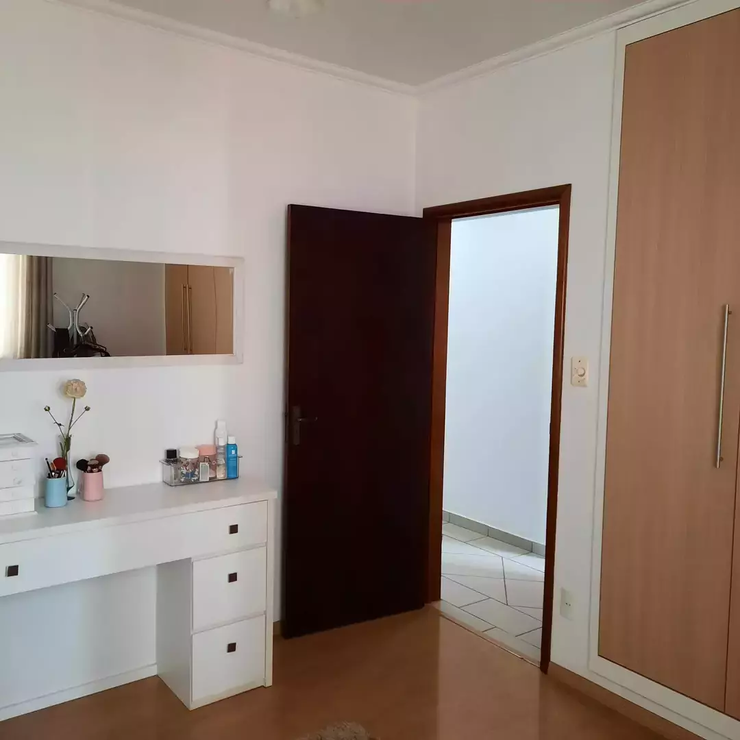 Casa Belissima  Com 4 Quartos Sendo 1 Suite A Venda, No Jardim Proença — Miniatura 12