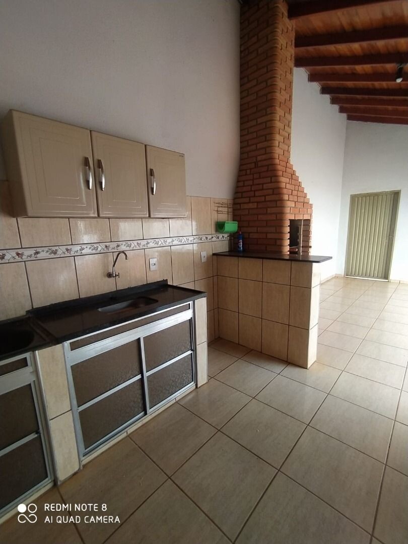 VENDE-SE CASA RESIDENCIAL - JARDIM MARIM - VOTUPORANGA/SP