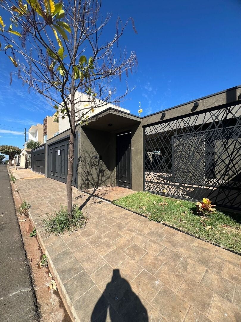 VENDE-SE CASA RESIDENCIAL COM 03 SUITES - SAN REMO - VOTUPORANGA/SP
