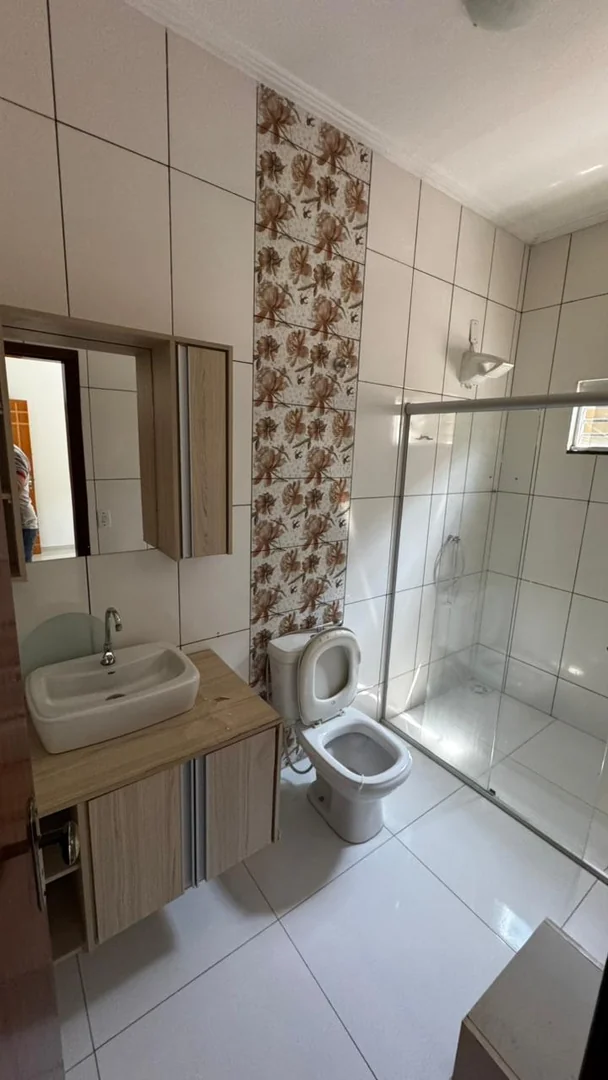 Vendo casa de Alto padrao localizado no setor jardim America em Porto Nacional-TO. — Miniatura 17