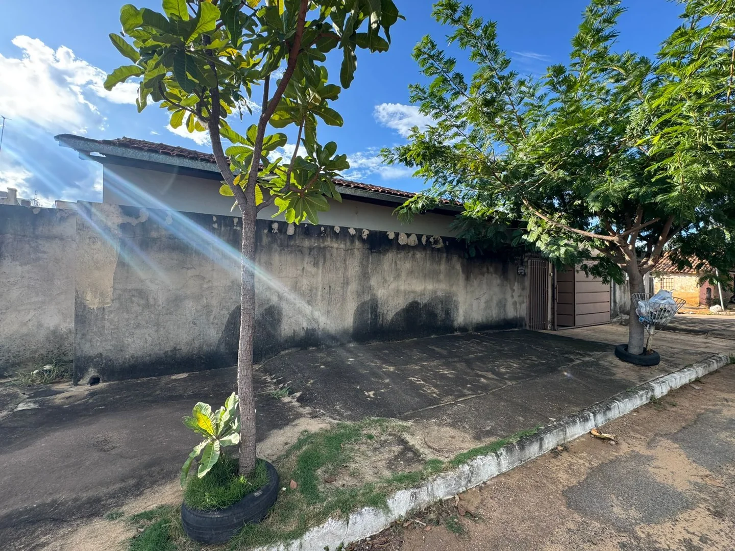 Vendo casa bem localizada no setor Umuarama em Porto Nacional-TO. — Miniatura 2