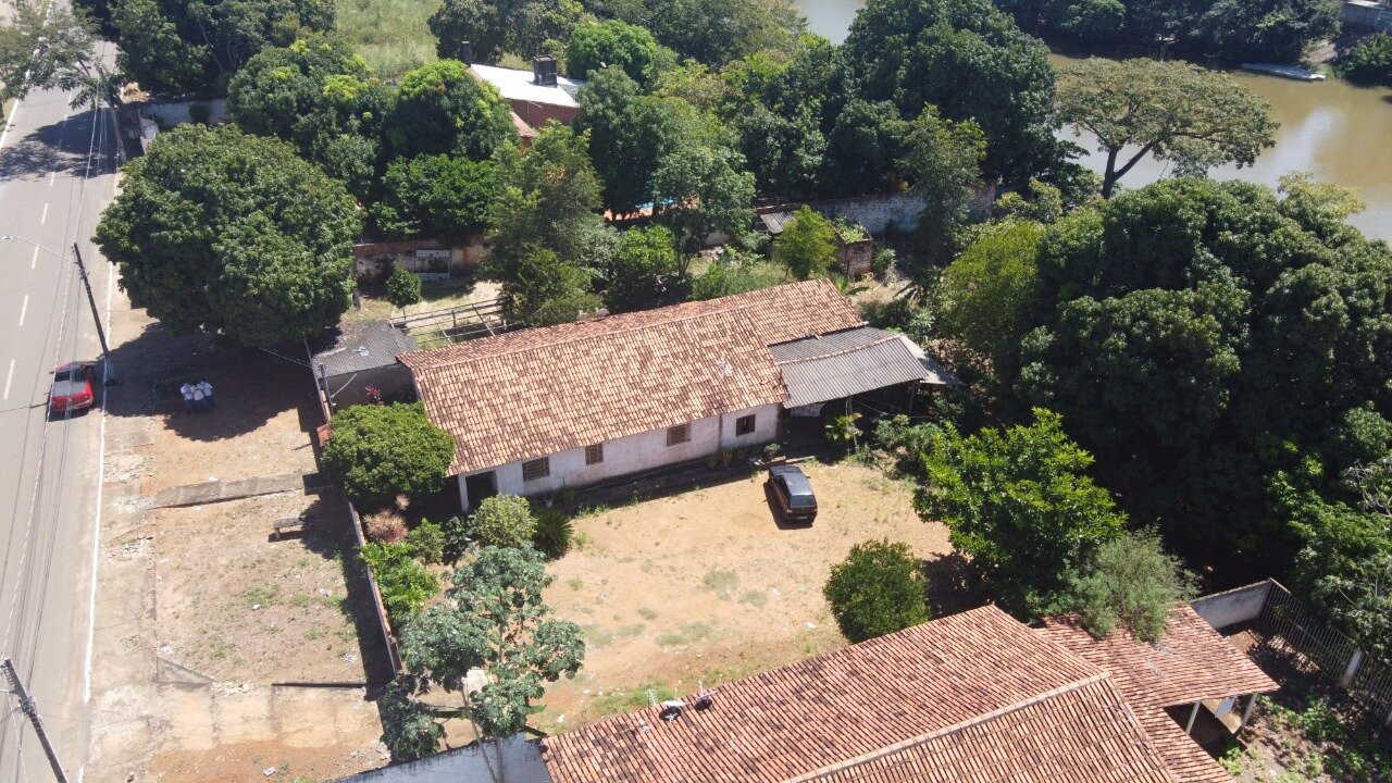 Vende-se Casa com ótima localização em Porto Nacional To — Miniatura 7