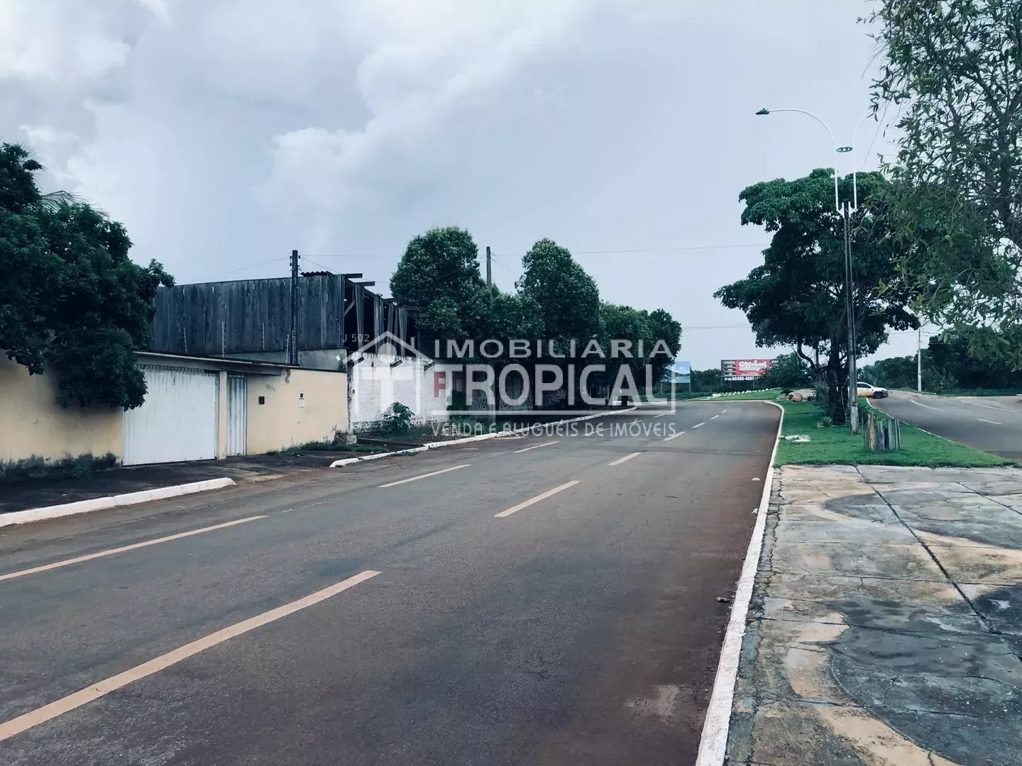 Vende-se lote no setor Aeroporto bem localizado em Porto Nacional-To. — Miniatura 4