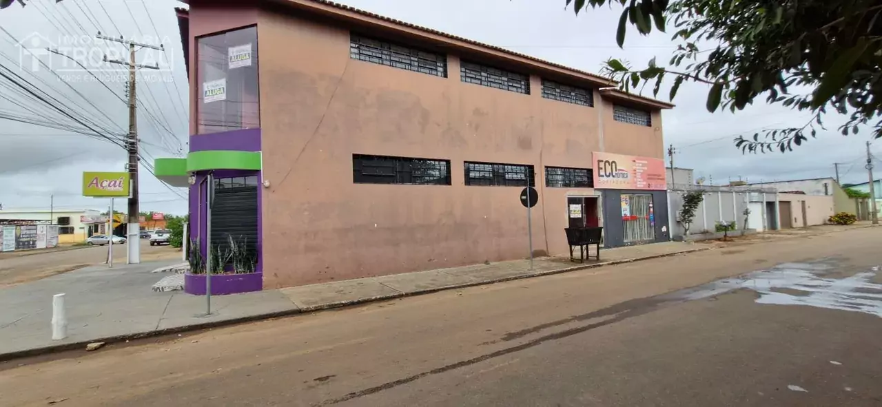 Aluga-se ponto comercia de esquina  bem localizado em Porto Nacional-To. — Miniatura 2