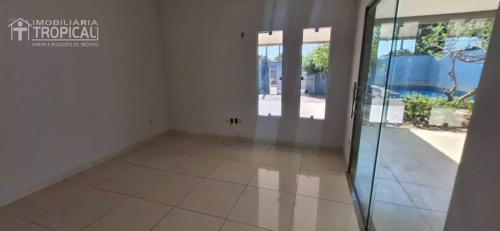 Aluga-se casa com piscina no setor Nova Capital em Porto Nacional-To. — Miniatura 12