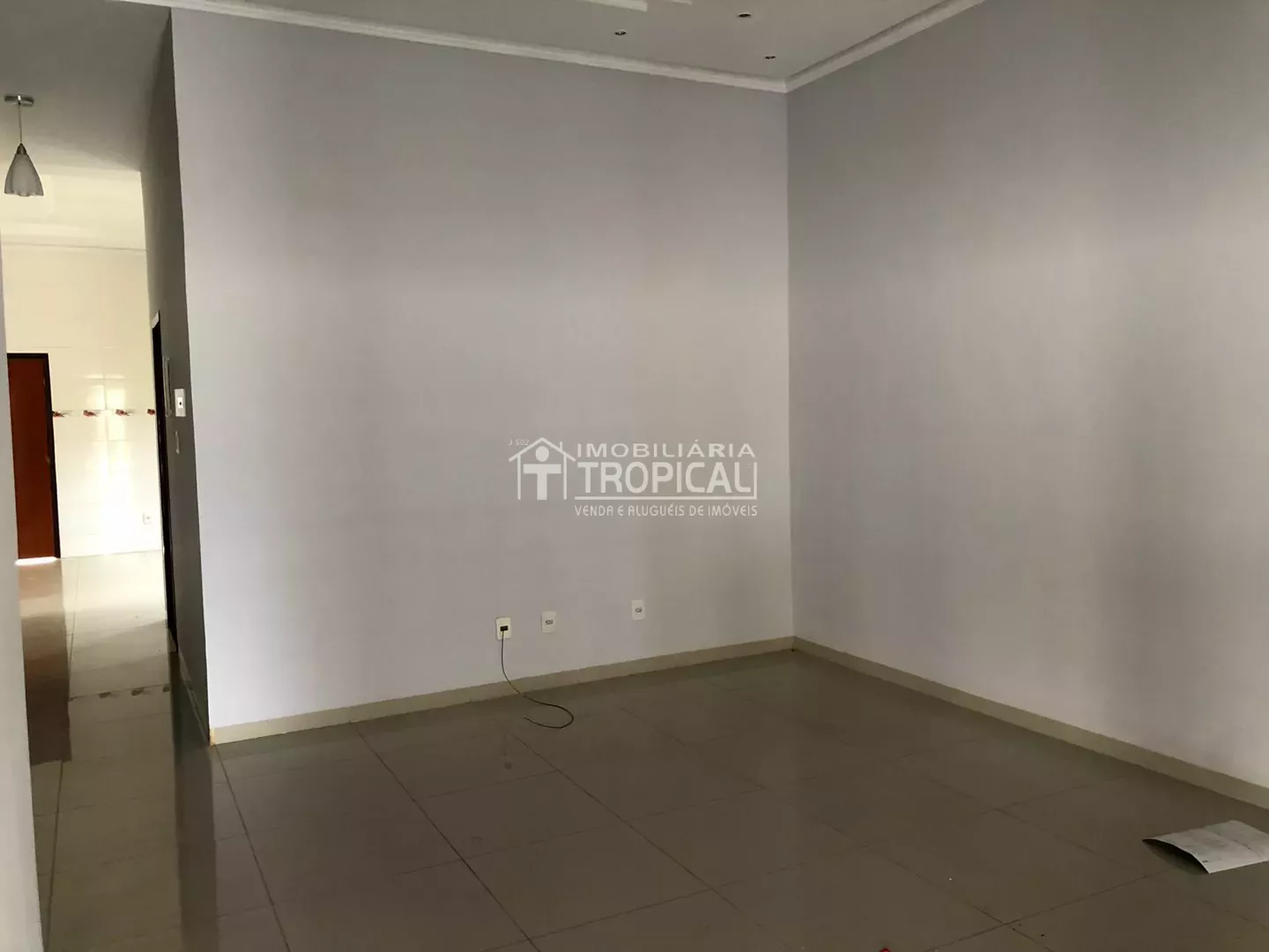 Aluga-se casa no setor Jd. América em Porto Nacional-To. — Miniatura 8