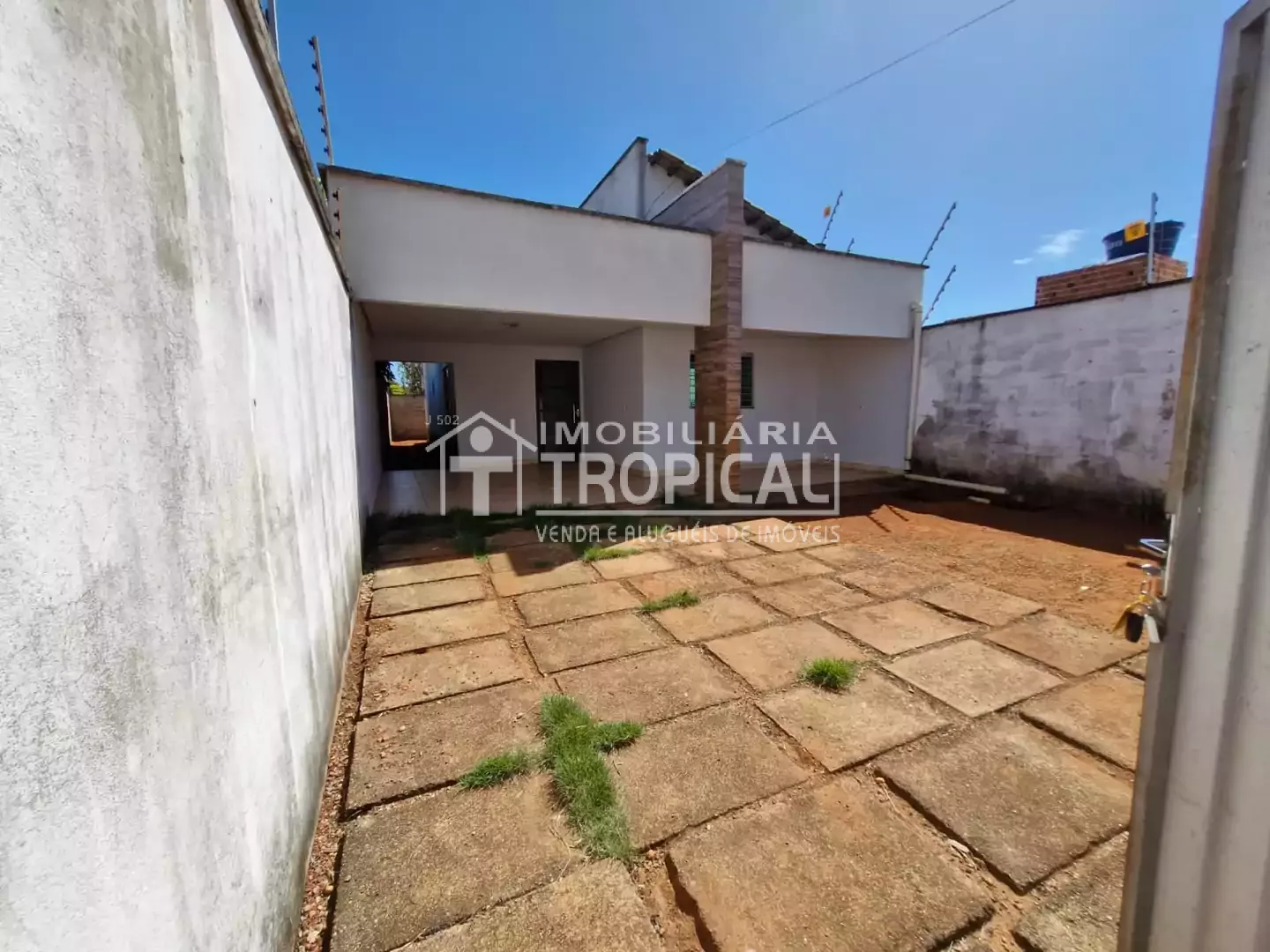 Aluga-se casa no setor Ype perto da faculdade em Porto Nacional-To — Miniatura 3