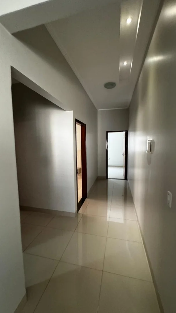 Vendo casa de Alto padrao localizado no setor jardim America em Porto Nacional-TO. — Miniatura 8