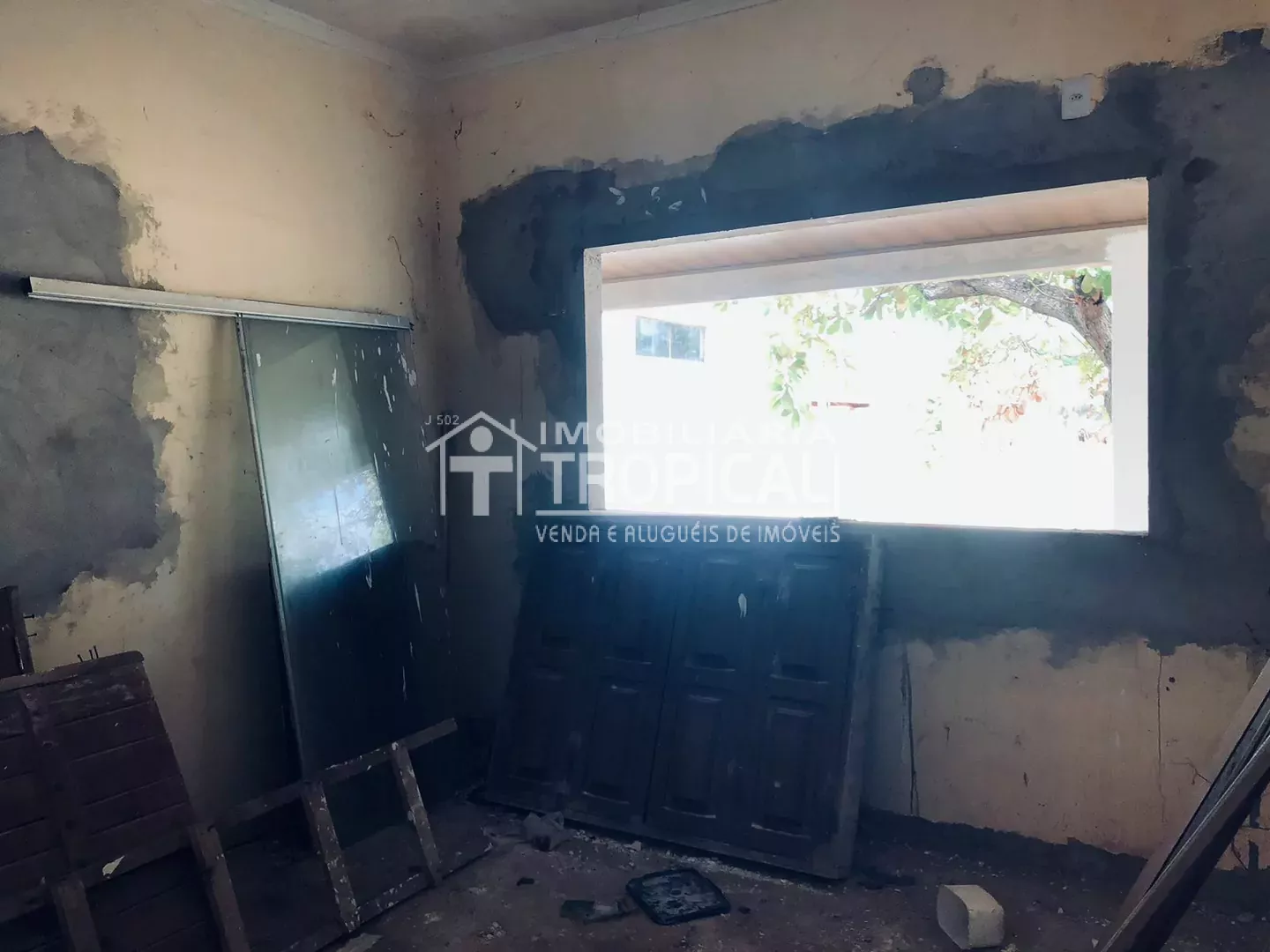 Vende-se casa inacabada bem localizada em Porto Nacional-To. — Miniatura 14