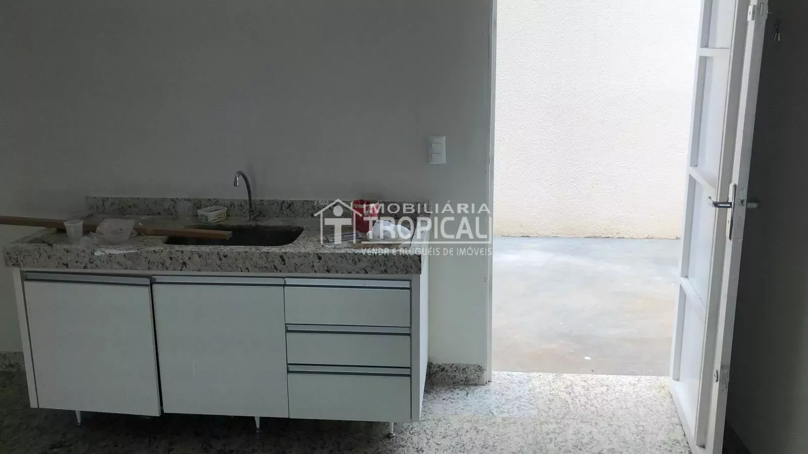 Aluga-se 01 Ponto comercial e 04 apt, Jardim Brasilia — Miniatura 11