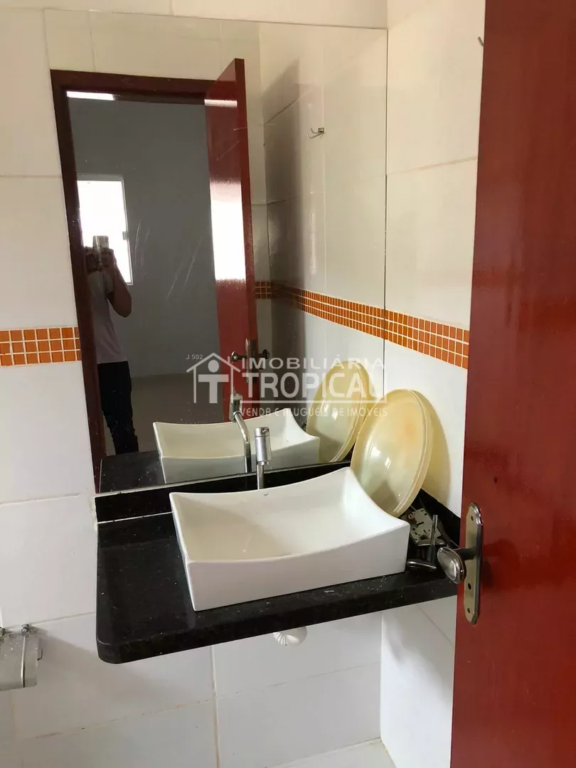 Aluga-se casa no setor Jd. América em Porto Nacional-To. — Miniatura 11