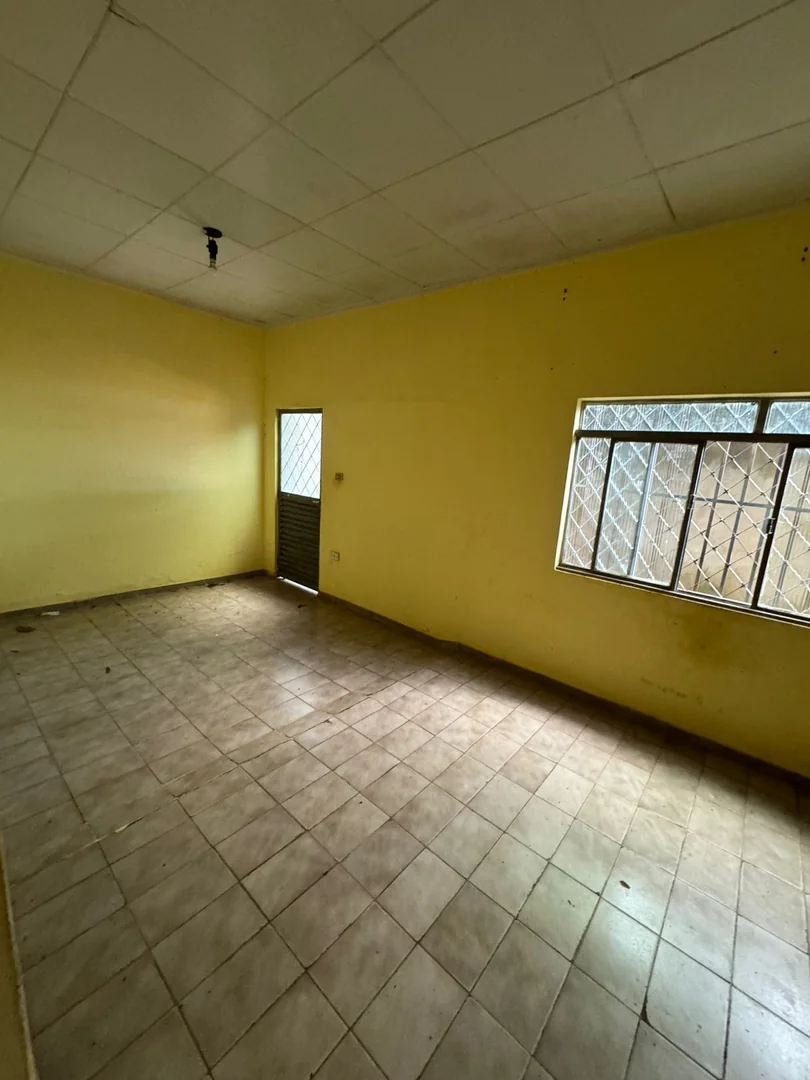Vendo casa bem localizada no setor Umuarama em Porto Nacional-TO. — Miniatura 6