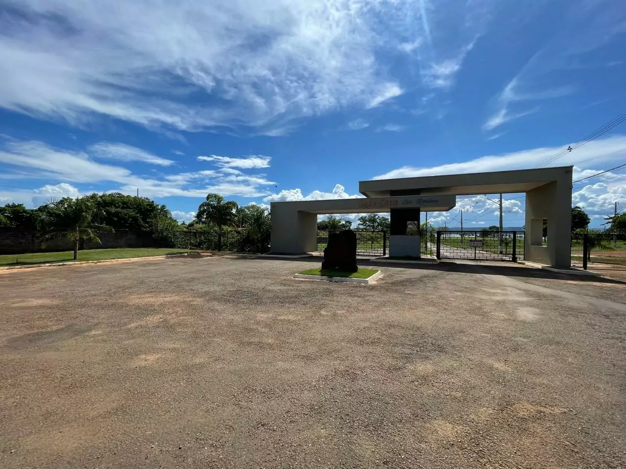 Condomio de Alto Padrao no  Lake Side Club Residence  em Porto Nacional/TO — Miniatura 2