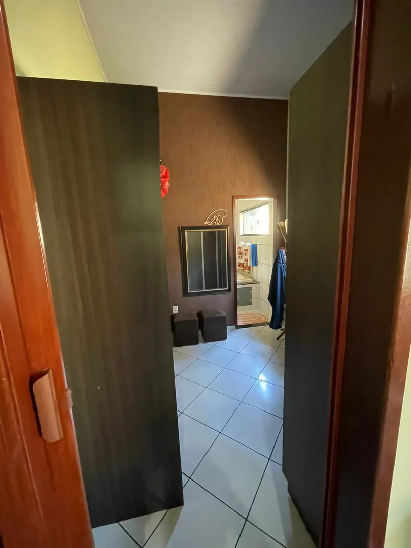 Vendo Casa de alto padrao no setor Aeroporto em Porto Nacional-TO — Miniatura 27
