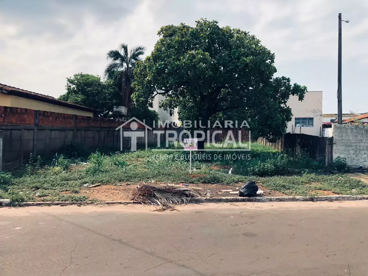 Vende-se Lote bem localizado no centro de Porto Nacional-To. — Miniatura 6