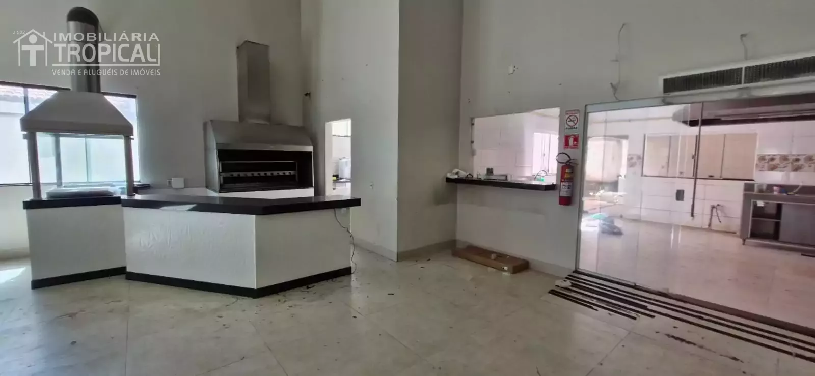 Aluga-se ponto comercial bem localizado no centro de Porto Naconal-To. — Miniatura 13