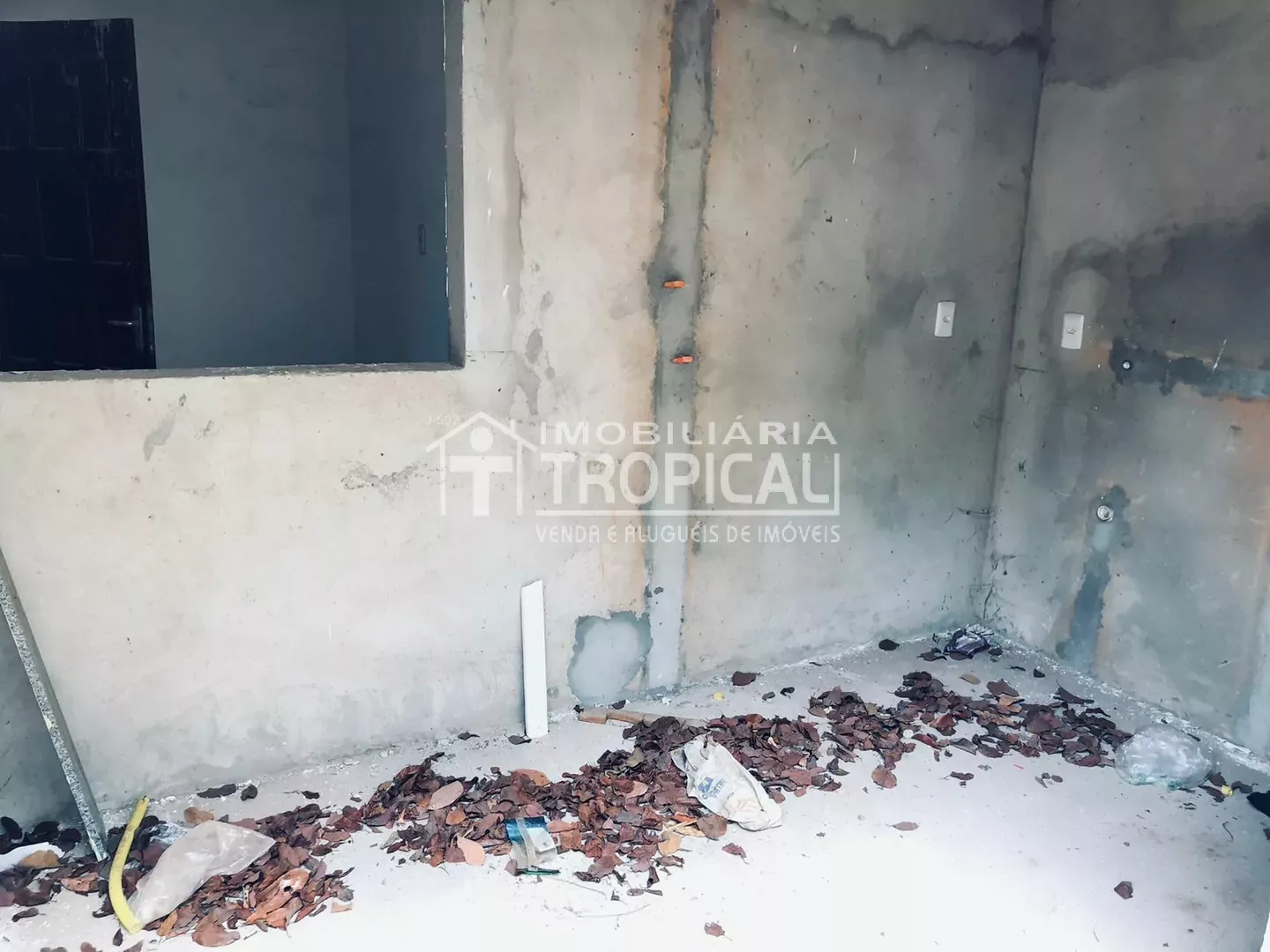 Vende-se casa inacabada bem localizada em Porto Nacional-To. — Miniatura 22