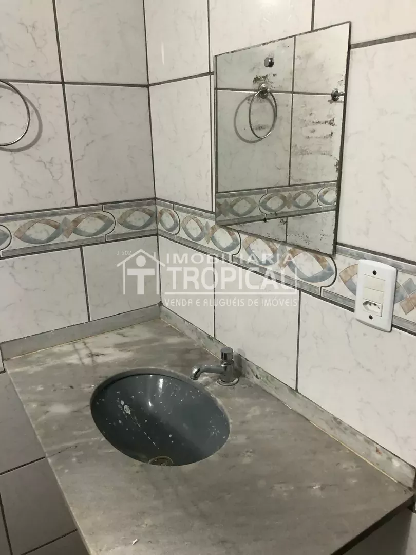 Casa à Venda na Pracinha das Mães, Bairro Centro, Bem Localizado em Porto Nacional-TO — Miniatura 20
