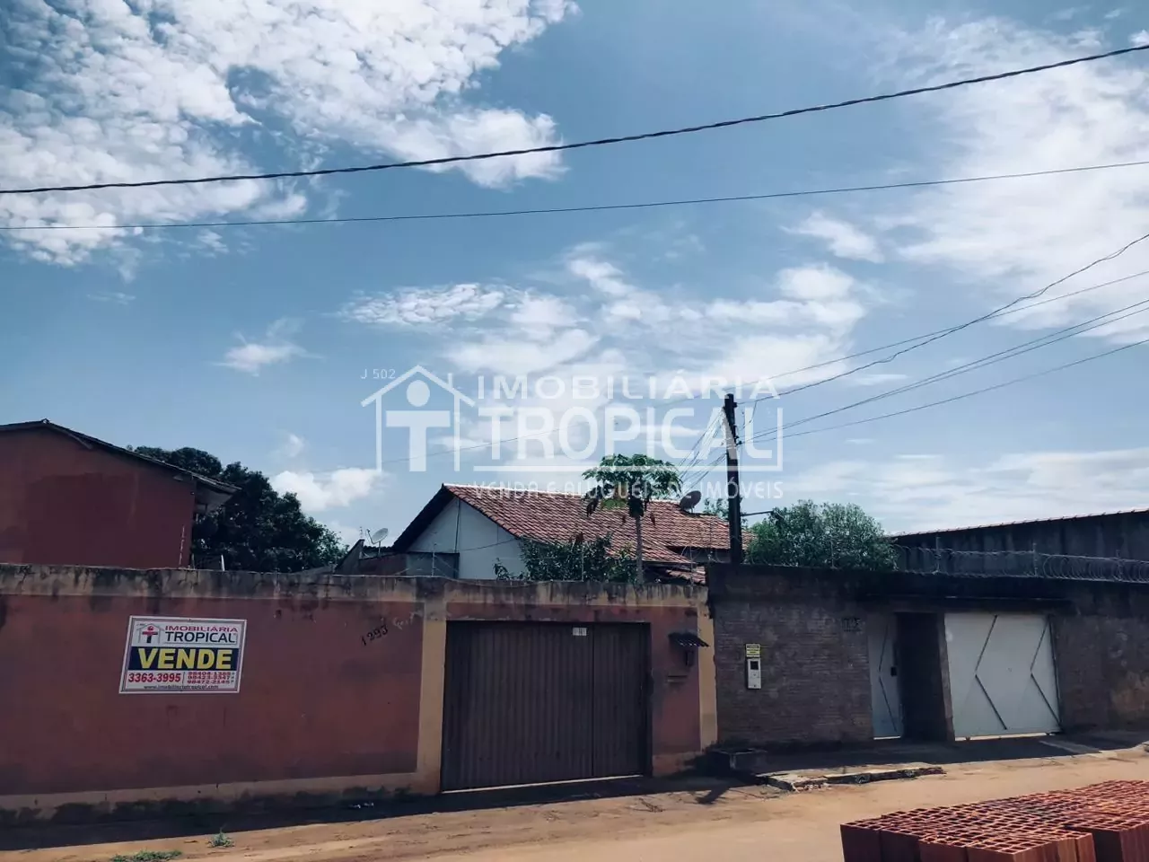 Vende-se Residencial todos locados no Centro de Porto Nacional-To — Miniatura 2