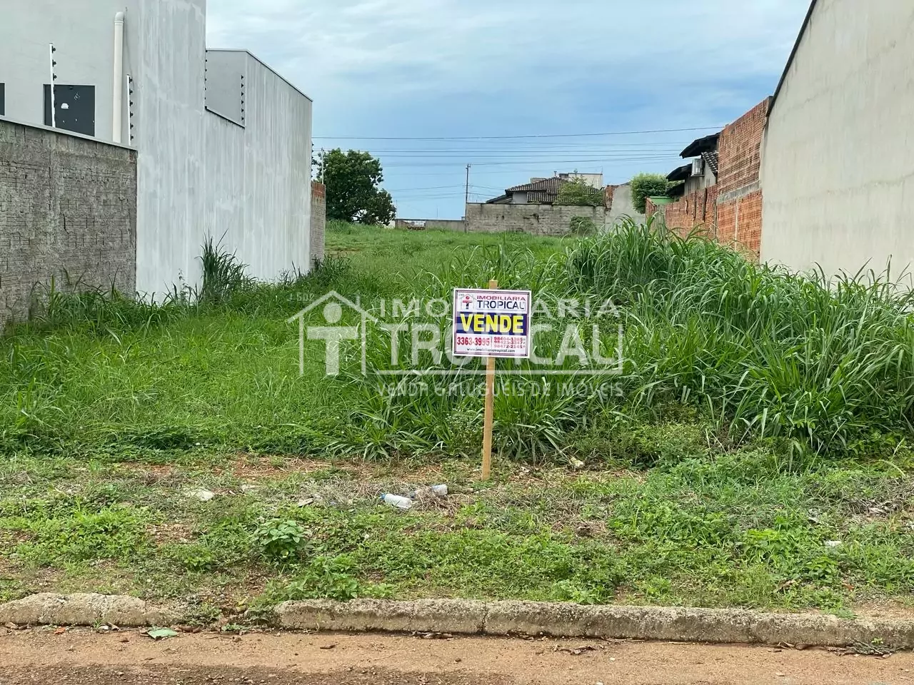 Vende-se lote no Jardim América bem localizado em Porto Nacional-To. — Miniatura 2