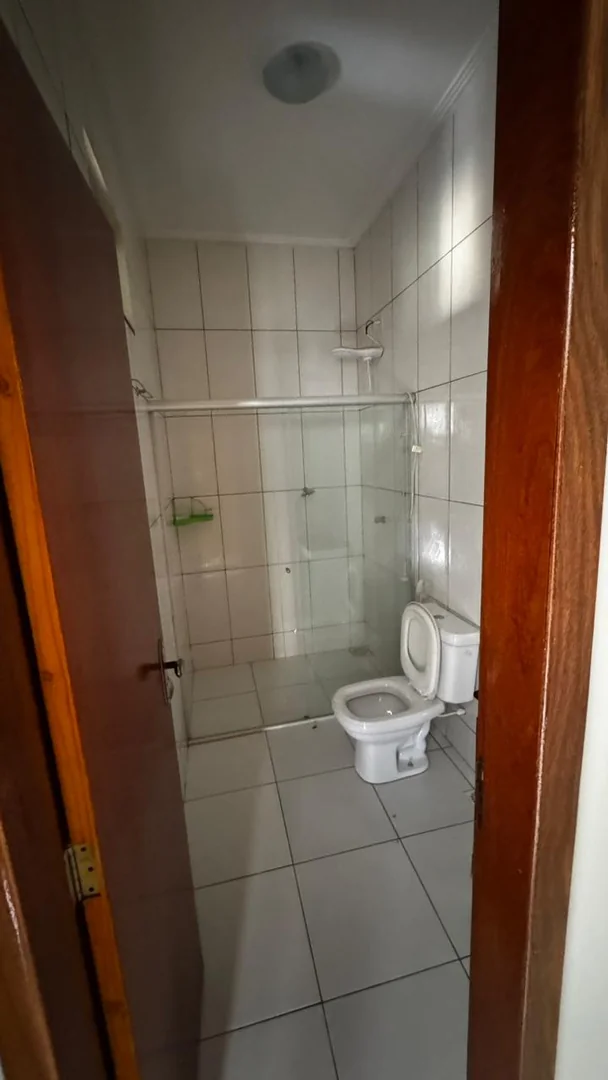 Vendo casa de Alto padrao localizado no setor jardim America em Porto Nacional-TO. — Miniatura 15