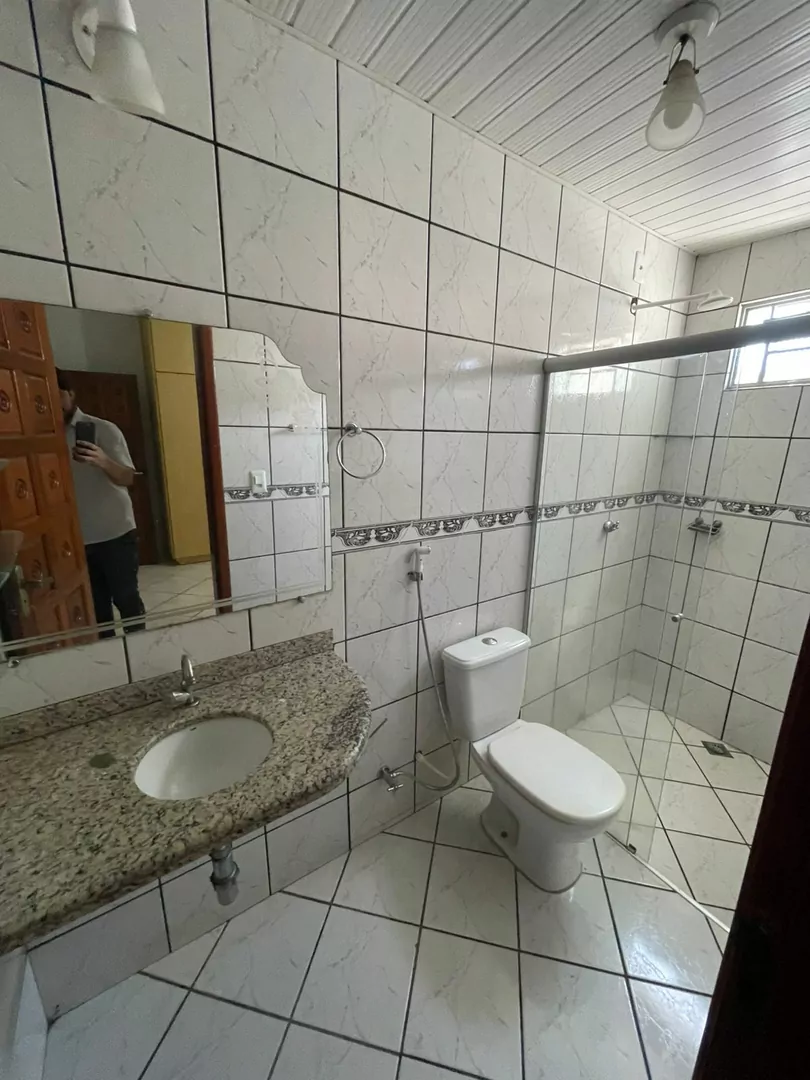 Vendo casa na AV.Joaquim Aires em Porto Nacional-TO — Miniatura 8
