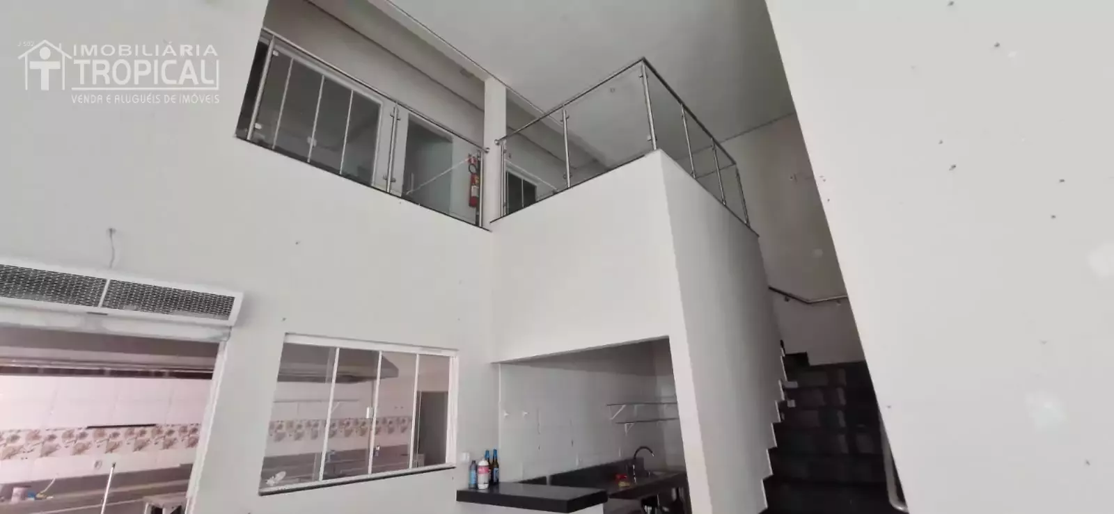 Aluga-se ponto comercial bem localizado no centro de Porto Naconal-To. — Miniatura 25