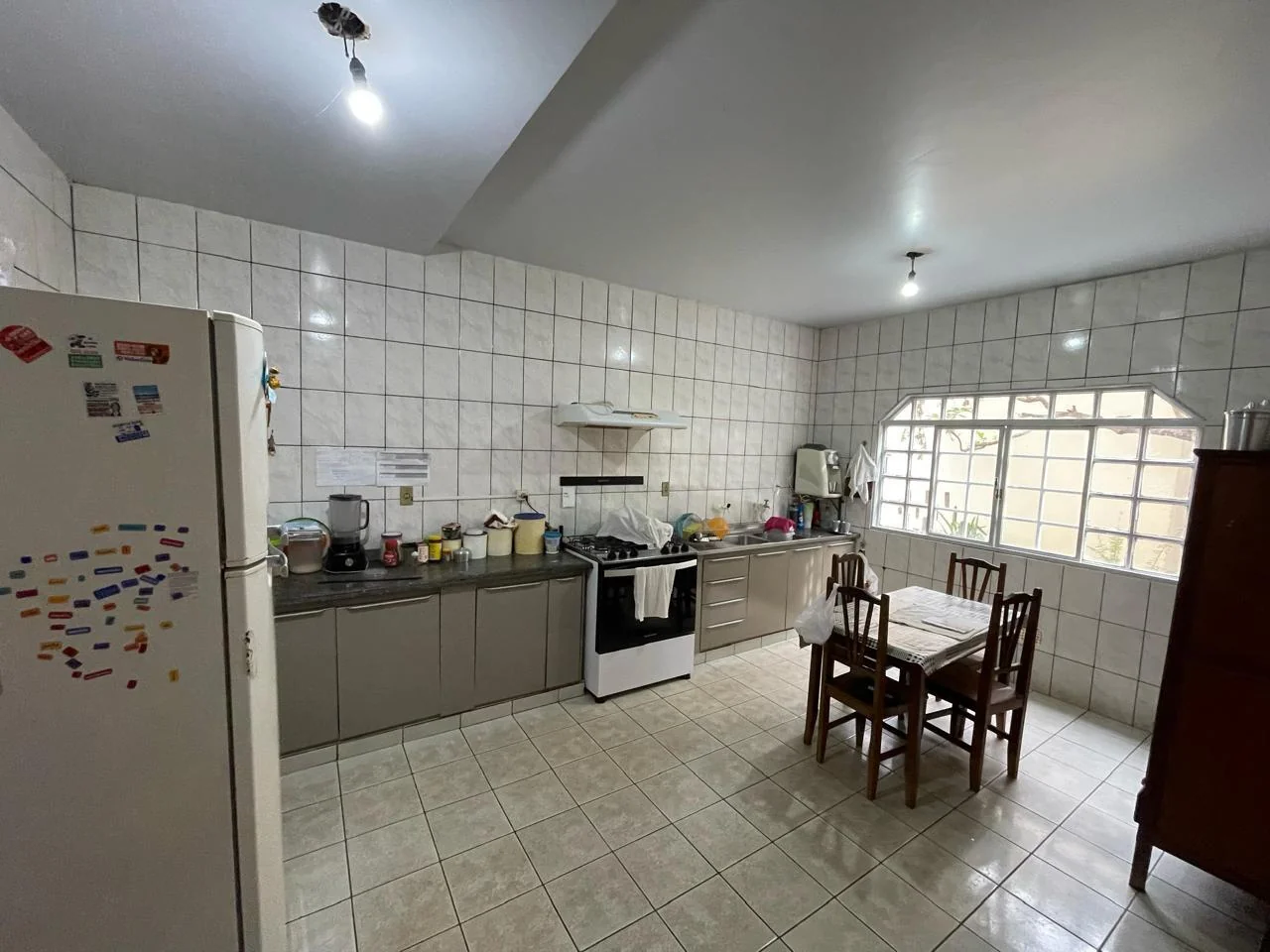 Vende-se casa no setor Aeroporto bem localizado em Porto Nacional-To. — Miniatura 3