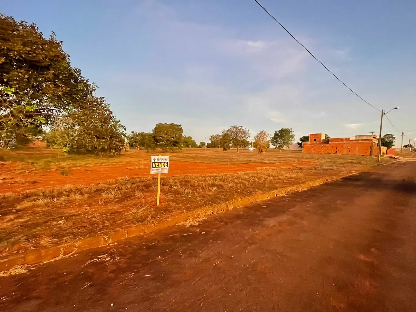 VENDO LOTE RESIDENCIAL DE 600 M2 NO SETOR UNIVERSITARIO EM PORTO NACIONAL-TO — Miniatura 4