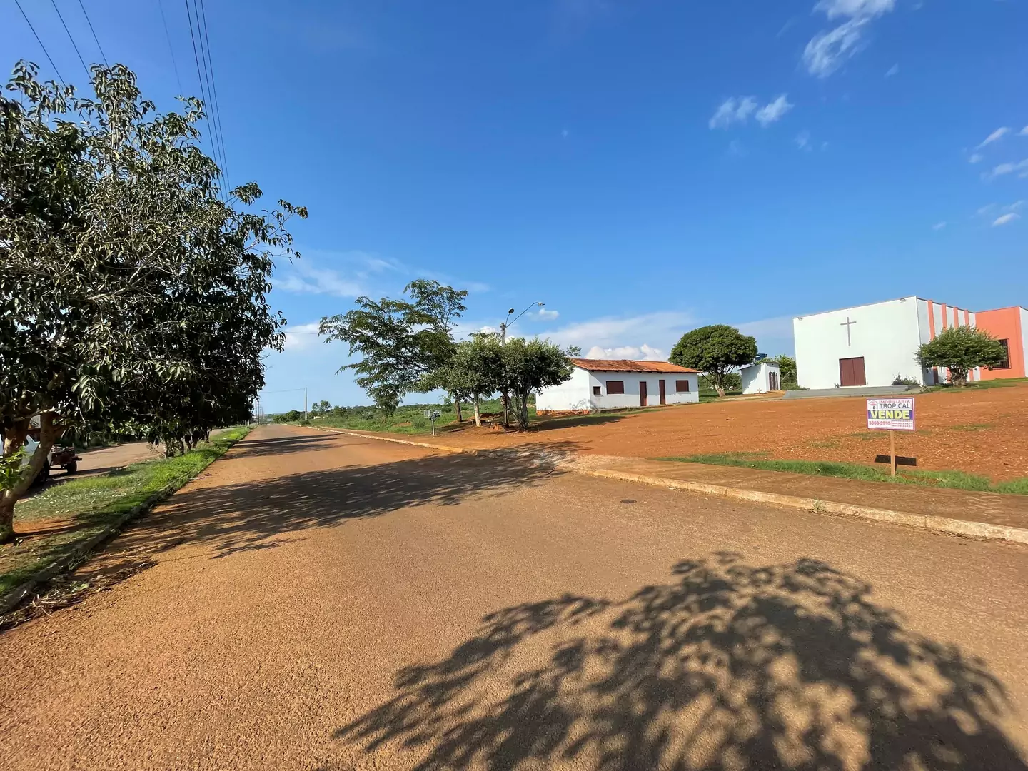 Vendo Lote COMERCIAL, bem localizado em frente a uma pista dupla. — Miniatura 5