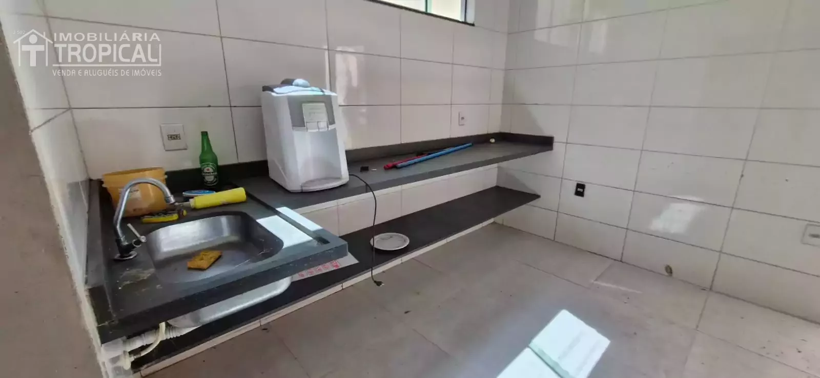 Aluga-se ponto comercial bem localizado no centro de Porto Naconal-To. — Miniatura 17