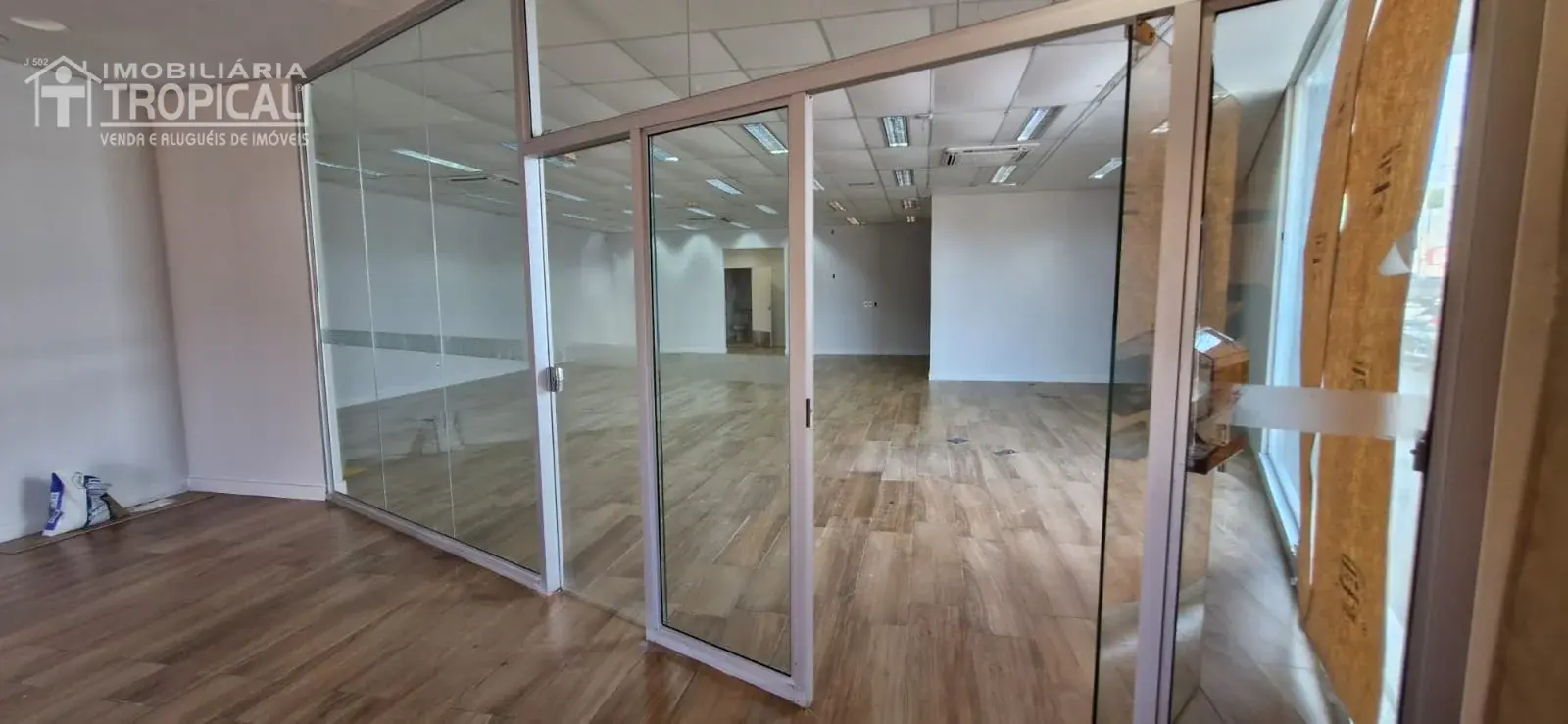 Aluga-se Sala comercial no centro de Porto Nacional-To — Miniatura 6