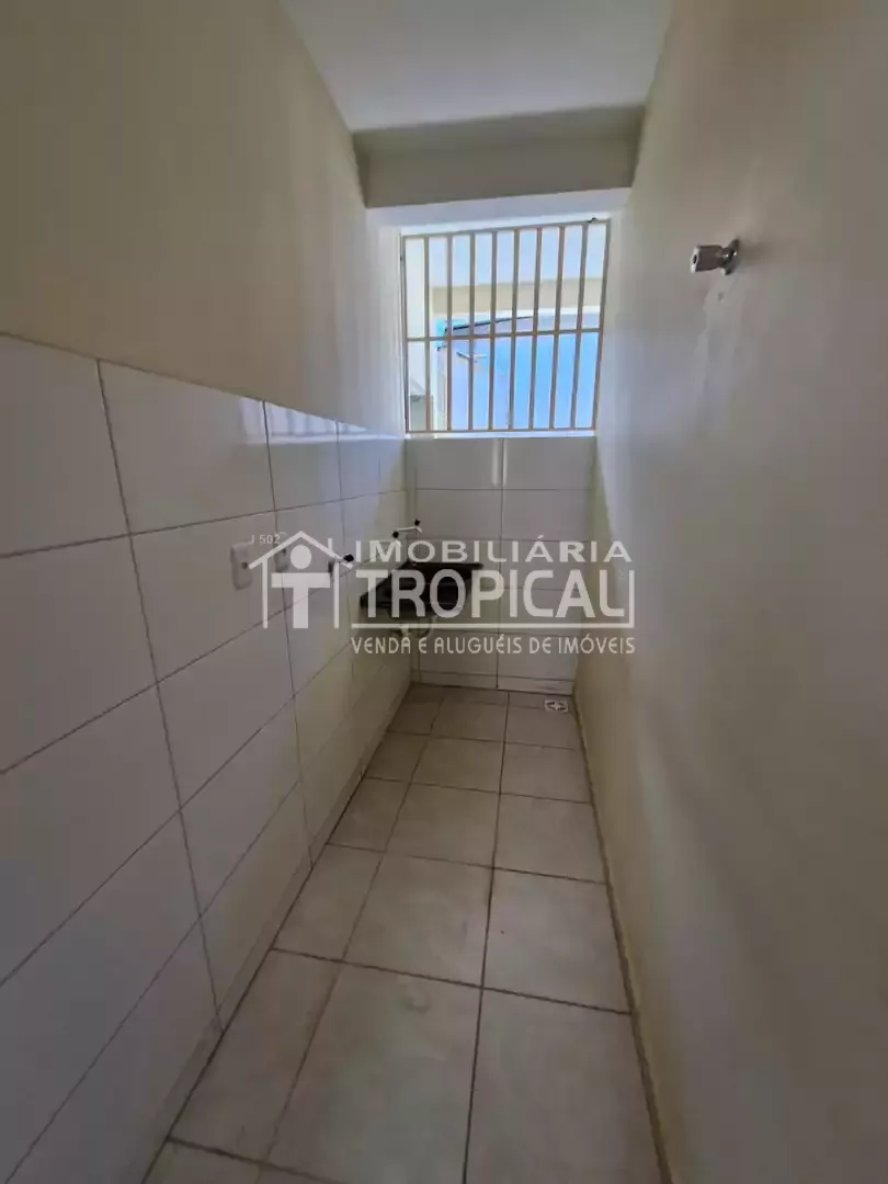 Aluga-se kit net bem situada  no centro de Porto Nacional-To. — Miniatura 11