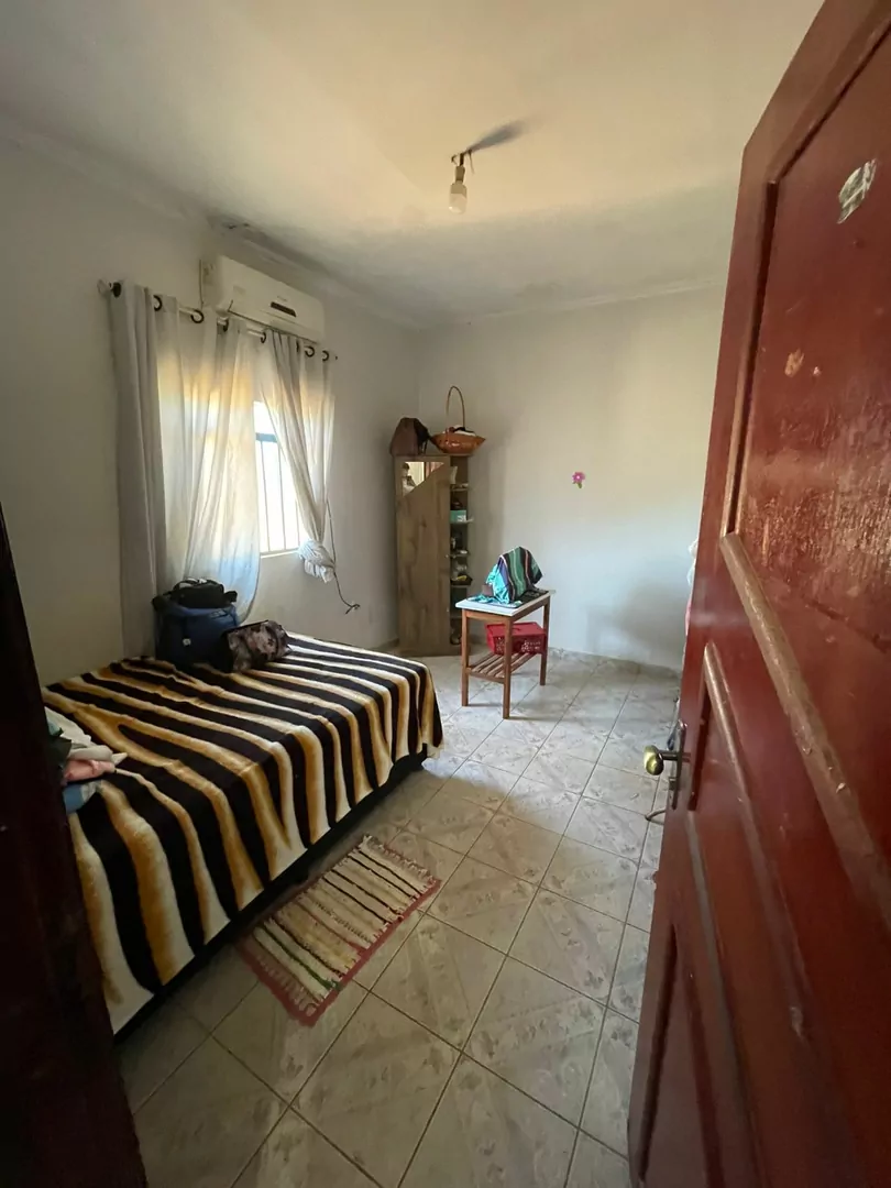 Vendo casa  situado na Rua F 03, Setor Fama, Porto Nacional-TO — Miniatura 17