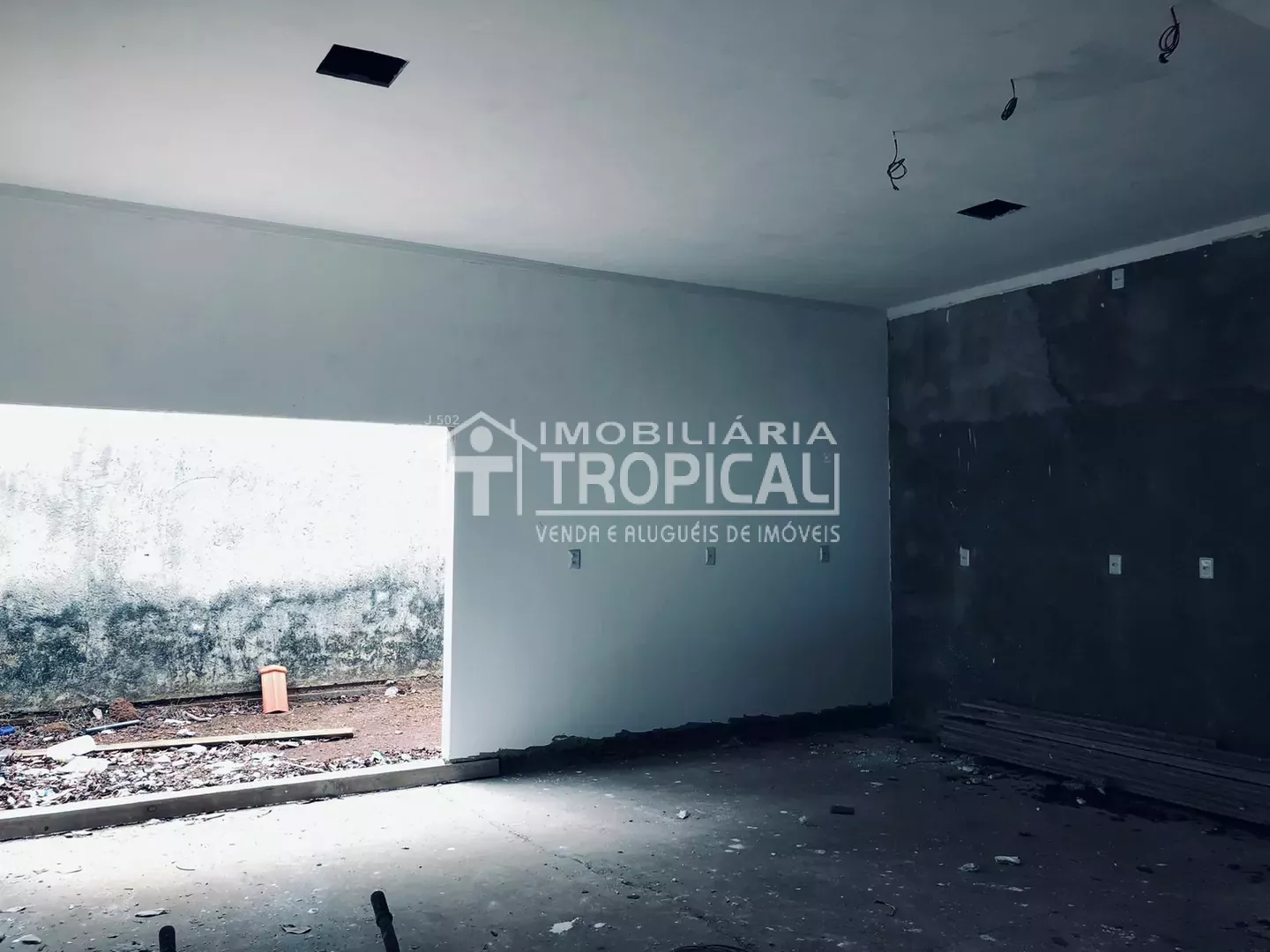 Vende-se casa inacabada bem localizada em Porto Nacional-To. — Miniatura 10