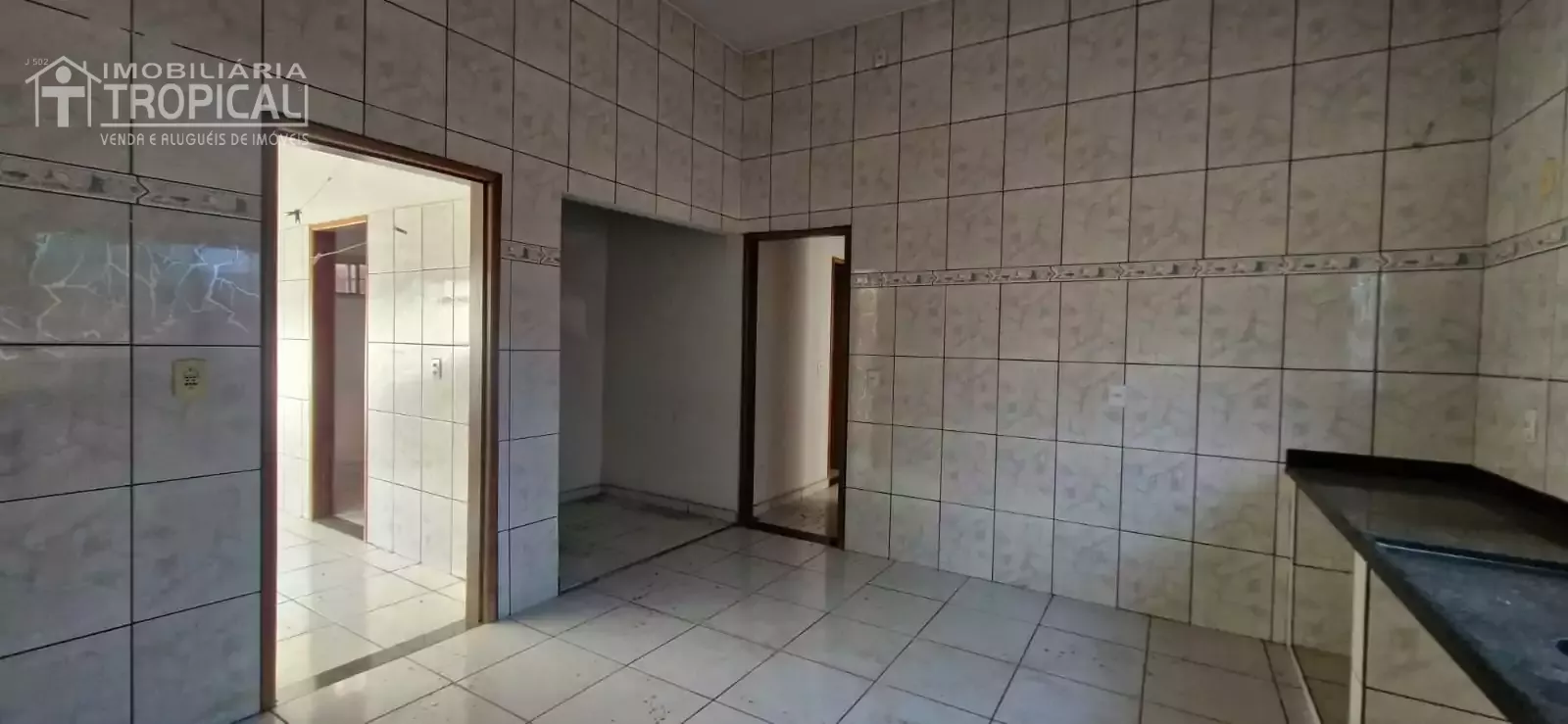 Aluga-se casa bem localizada no setor Jd. Brasília em Porto Nacional-To. — Miniatura 15