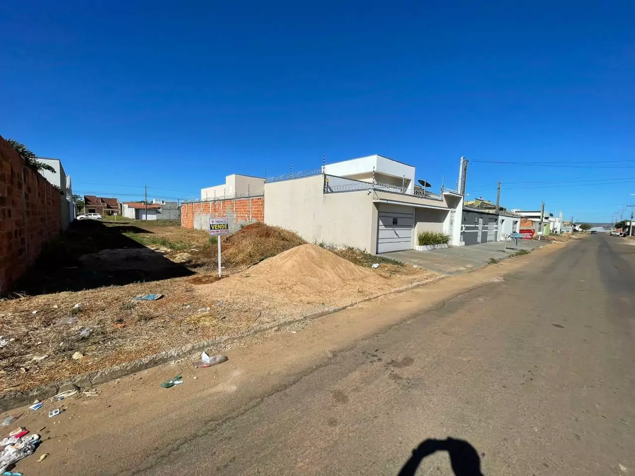 Lote a Venda na AV. Condorcet no setor Jardim  America em Porto Nacional-TO — Miniatura 3