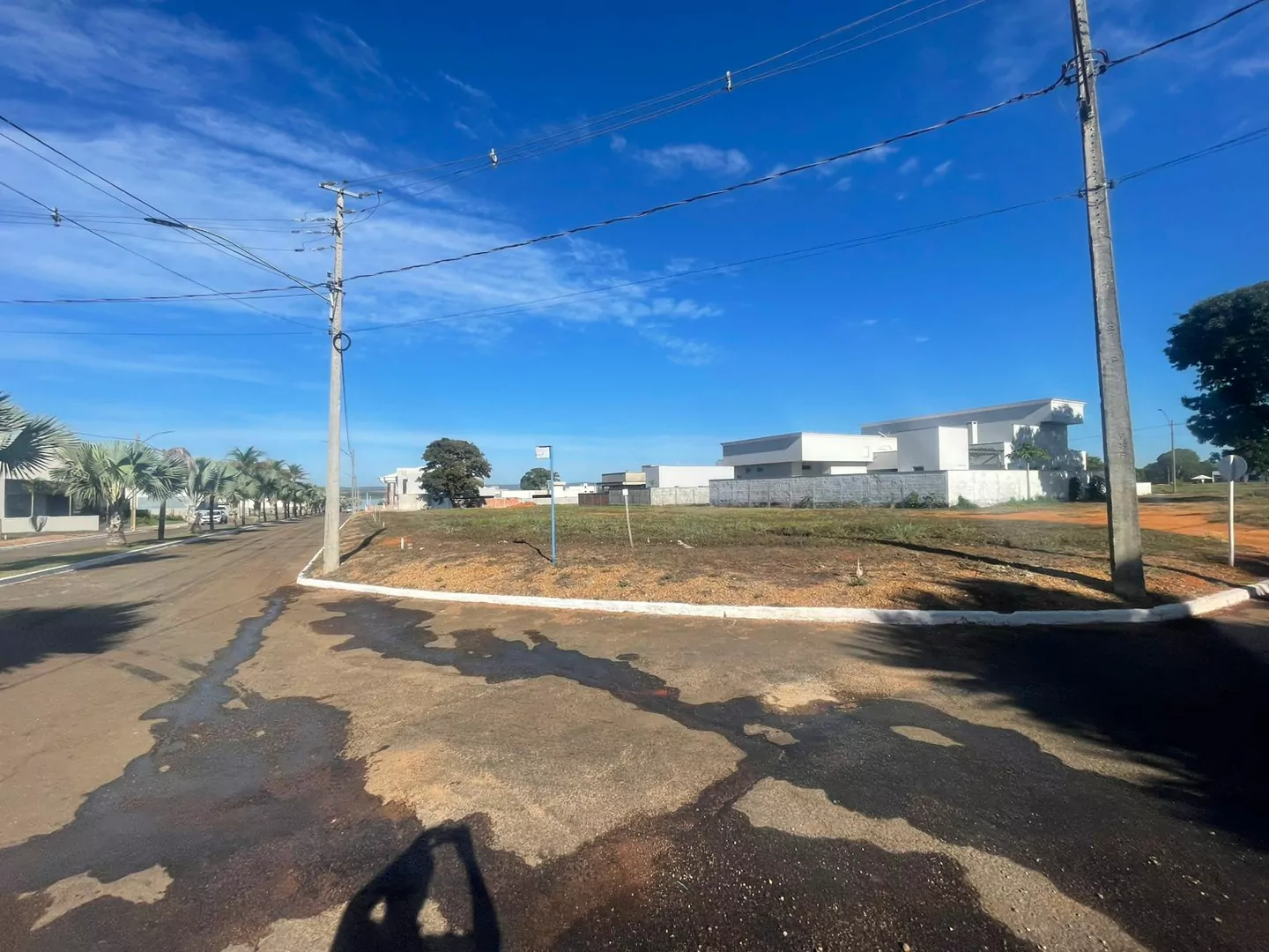 Vendo Lote de esquina no condominio Lake Side em Porto Nacional-TO. — Miniatura 4