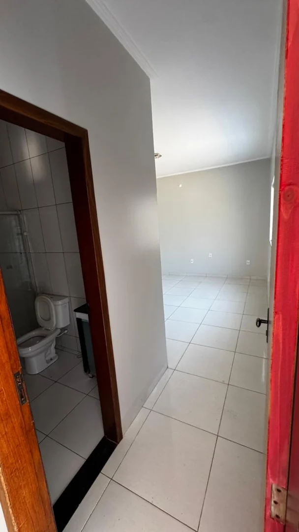 Vendo casa de Alto padrao localizado no setor jardim America em Porto Nacional-TO. — Miniatura 12