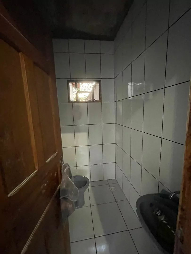 VENDO CASA COM UM PONTO COMERCIAL NA SETOR VILA OPERARIA EM PORTO NACIONAL-TO — Miniatura 12