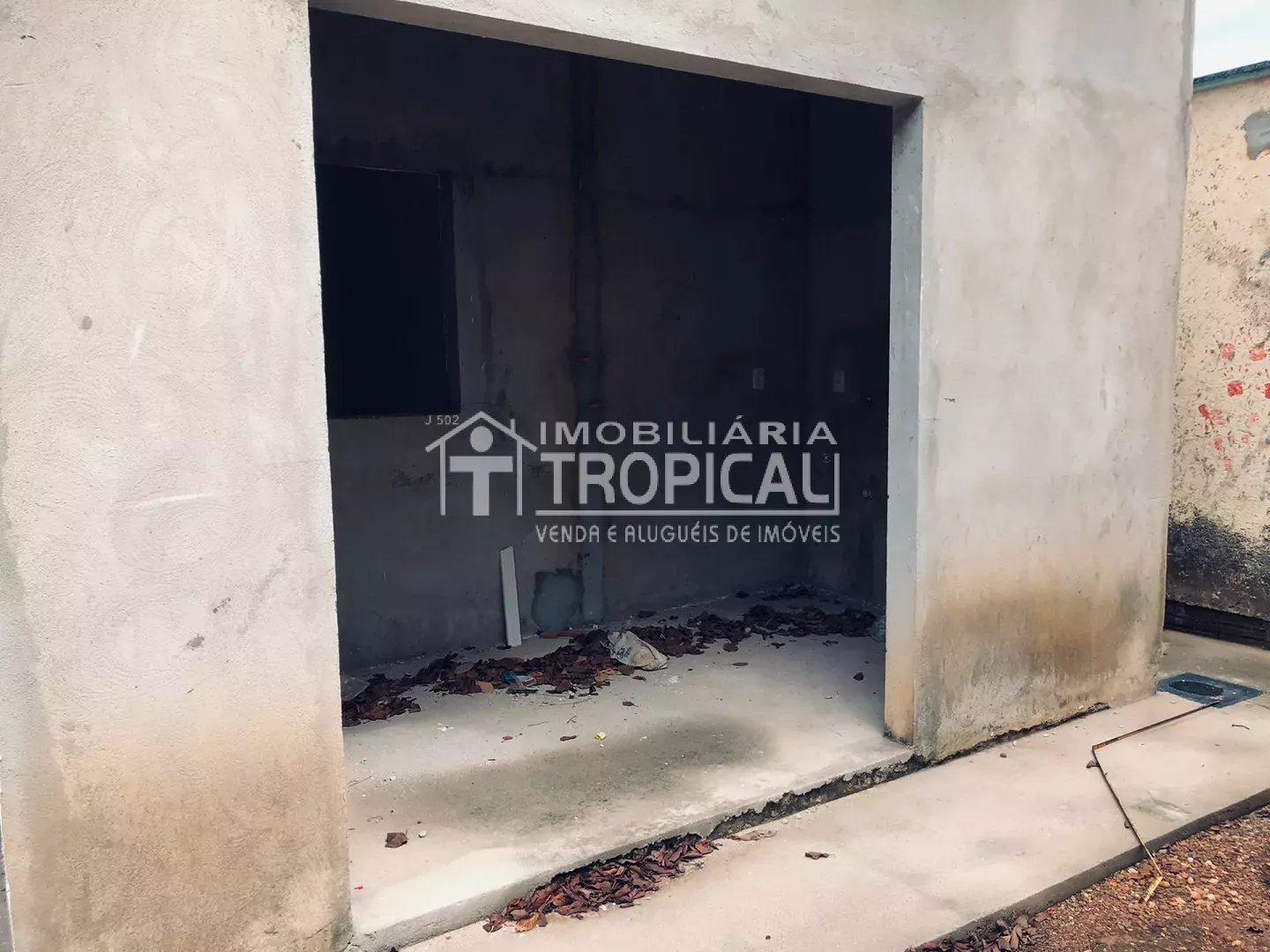 Vende-se casa inacabada bem localizada em Porto Nacional-To. — Miniatura 21