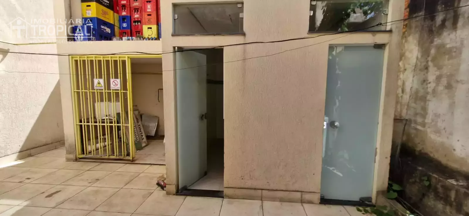 Aluga-se ponto comercial bem localizado no centro de Porto Naconal-To. — Miniatura 23