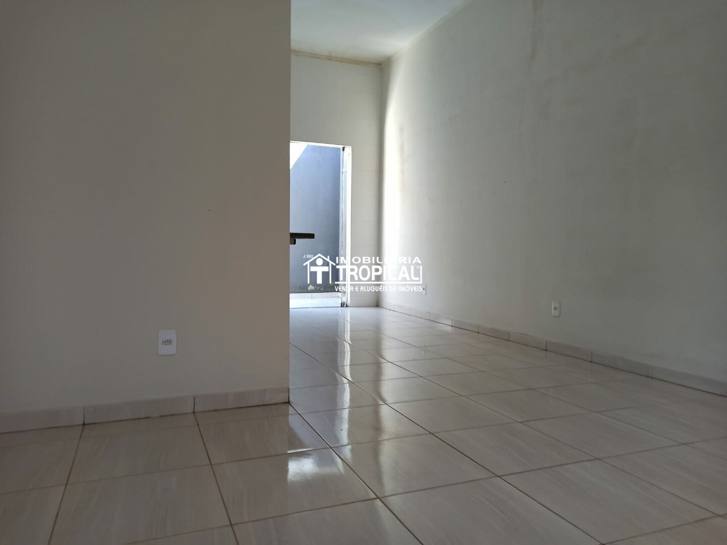 Vende-se Residencial com 04 apt. no setor Ype em Porto Nacional-To. — Miniatura 6