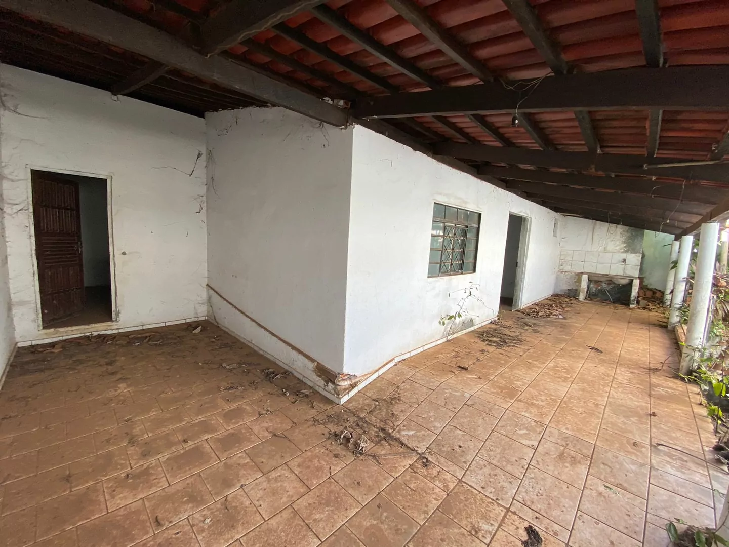 01 CASA E  E 01 PONTO COMERCIAL NO SETOR ALTO DA COLINA EM PORTO NACIONAL-TO — Miniatura 4