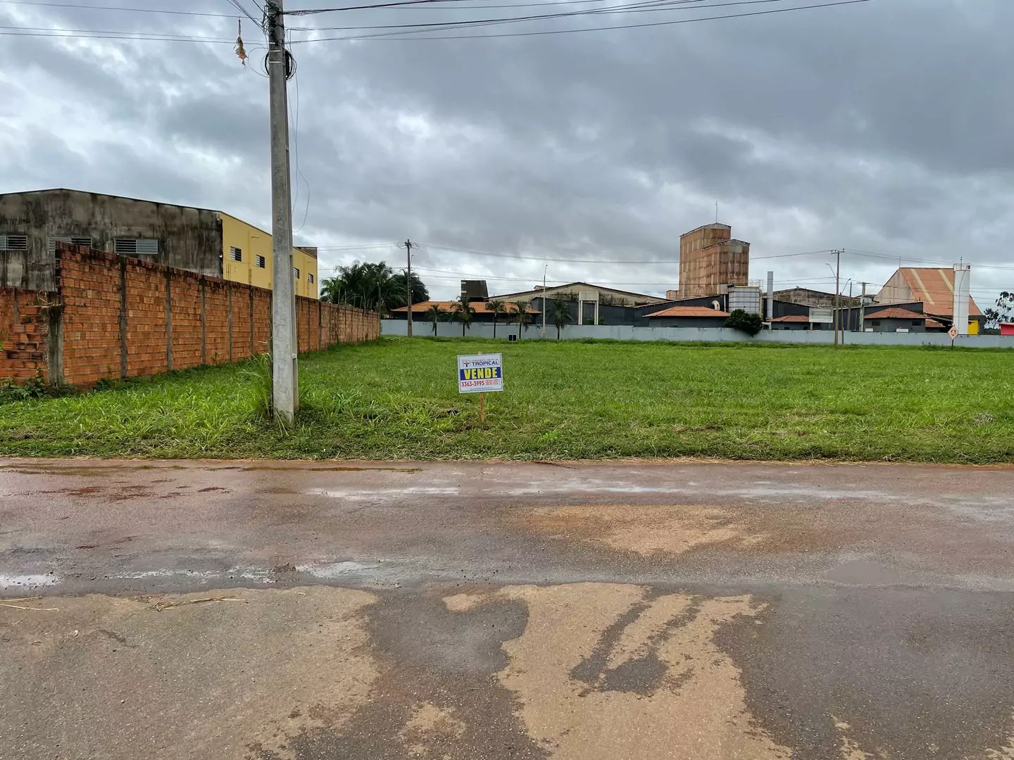 Vende-se 04 lotes juntos no Jardim America, Porto Nacional-TO — Miniatura 2