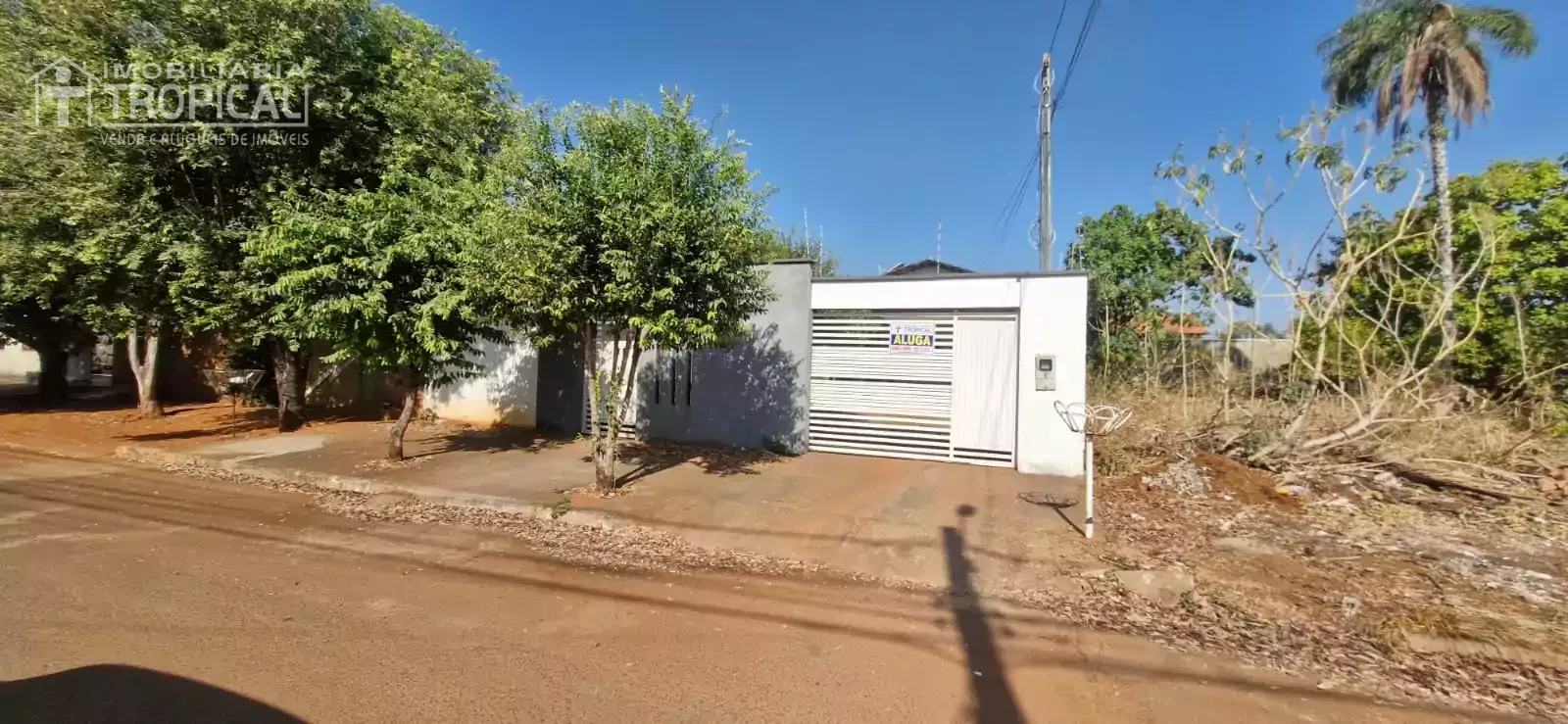 Aluga-se casa com piscina no setor Nova Capital em Porto Nacional-To. — Miniatura 2
